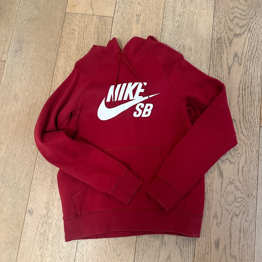 Nike Hoodie Men’s Size Medium SB Skateboarding Red White Sweatshirt Pullover
